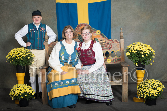 SWEDISH COSTUMES 2019-12