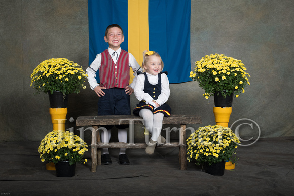 SWEDISH COSTUMES 2019-40