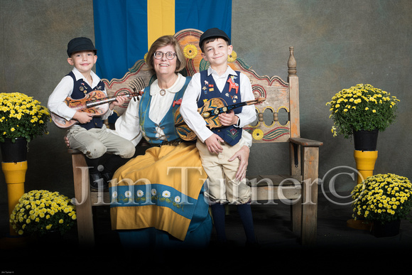 SWEDISH COSTUMES 2019-112