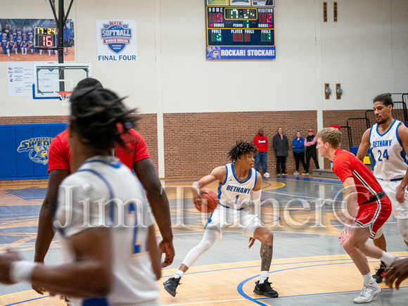 MEN BBALL v MCPHERSON-5