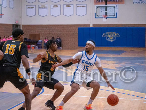 MEN BBALL vs OTTAWA-21